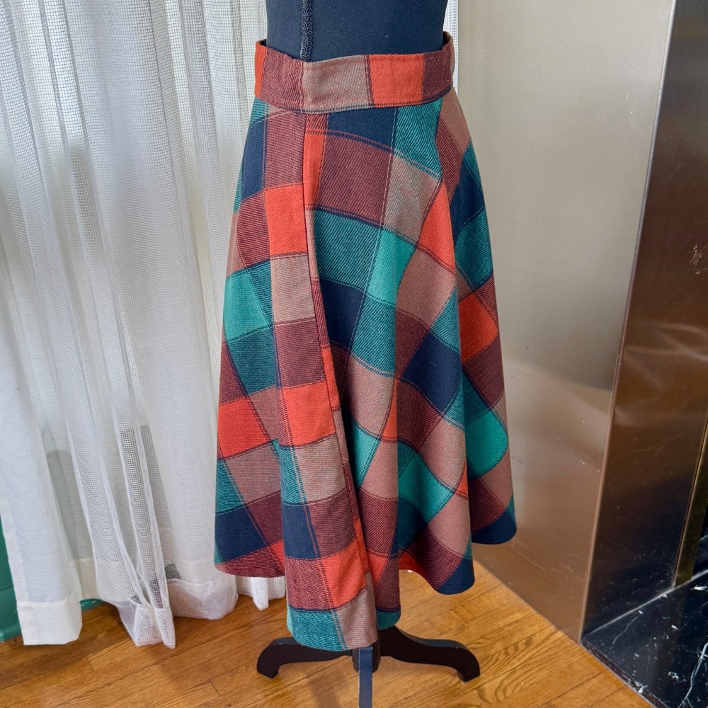 Vintage 70s skirt, teal, burnt orange, brown, tan plaid, A-line, slight flare, 4 - Picture 6 of 8